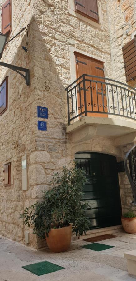 Vila Skrlec Baška Voda Exterior foto